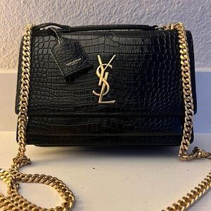 SUNSET MEDIUM CHAIN BAG IN CROCODILE-EMBOSSED SHINY LEATHER